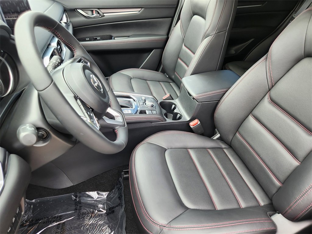 New 2025 MAZDA CX-5 Carbon Edition image 6