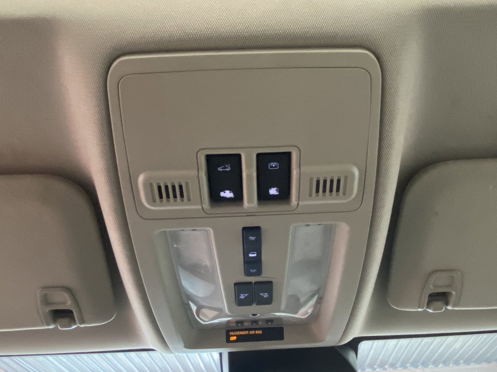 Used 2015 Cadillac SRX Luxury w/ Driver Awareness Package image 29