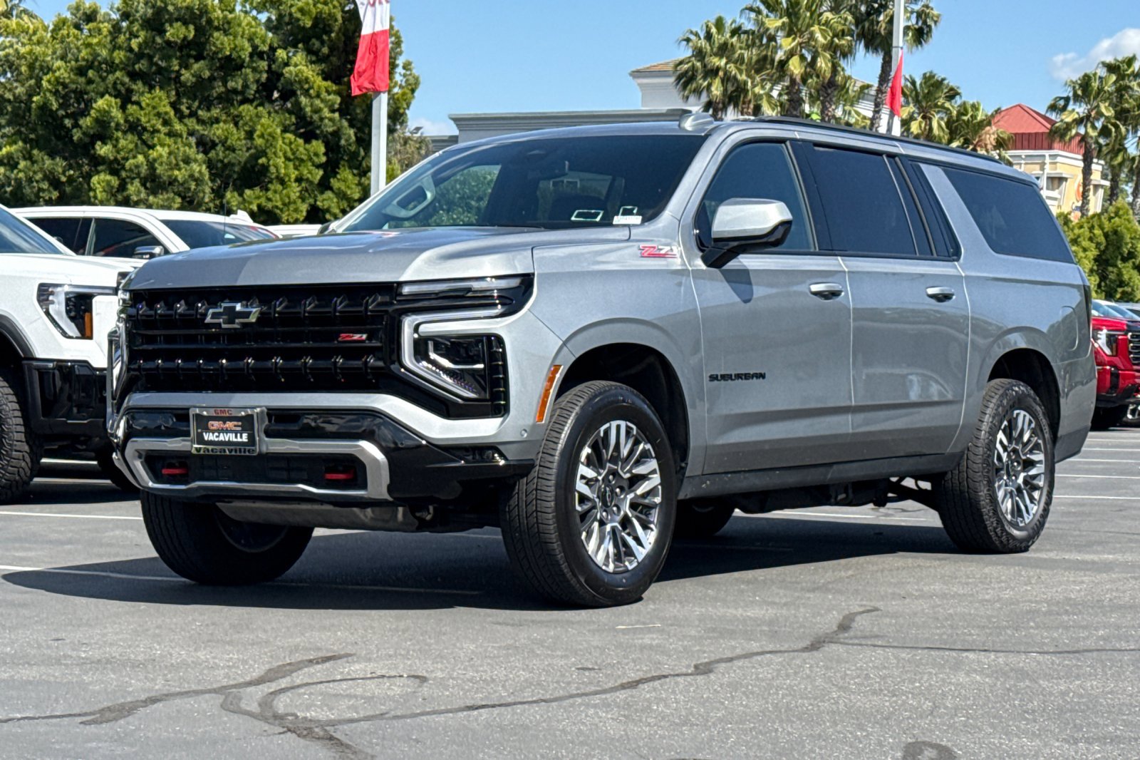 Used 2025 Chevrolet Suburban Z71 AWD/4WD image 9