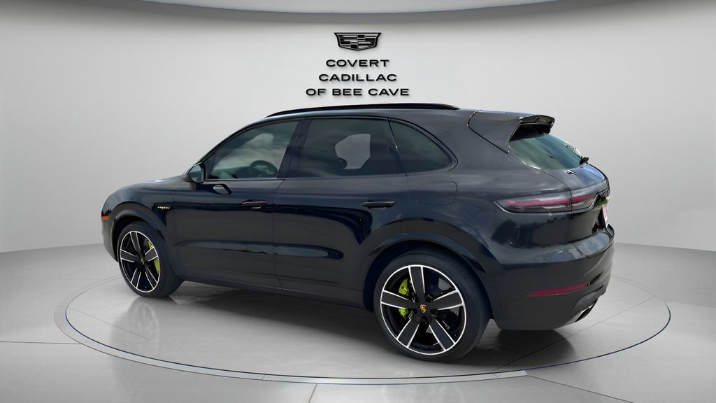 Used 2023 Porsche Cayenne Turbo S image 10