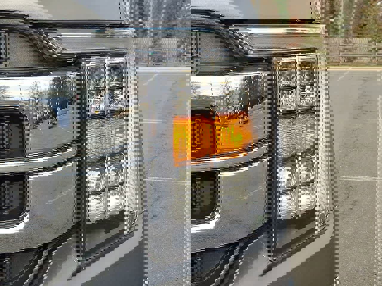 Used 2022 Ford F150 Lariat w/ FX4 Off-Road Package image 30