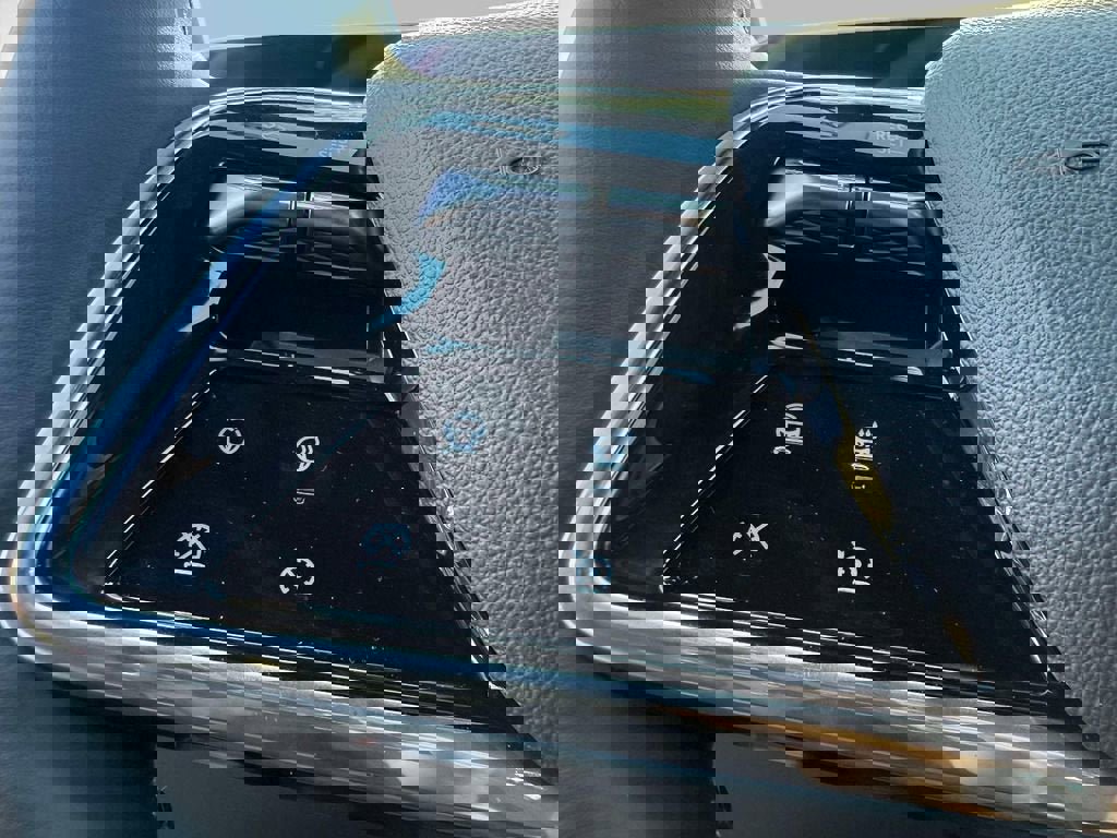 New 2024 Cadillac Lyriq Sport image 17