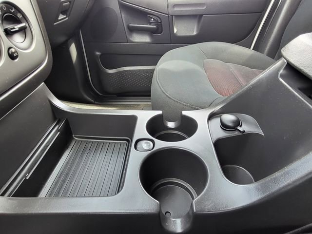 Used 2005 Ford Explorer XLT image 19
