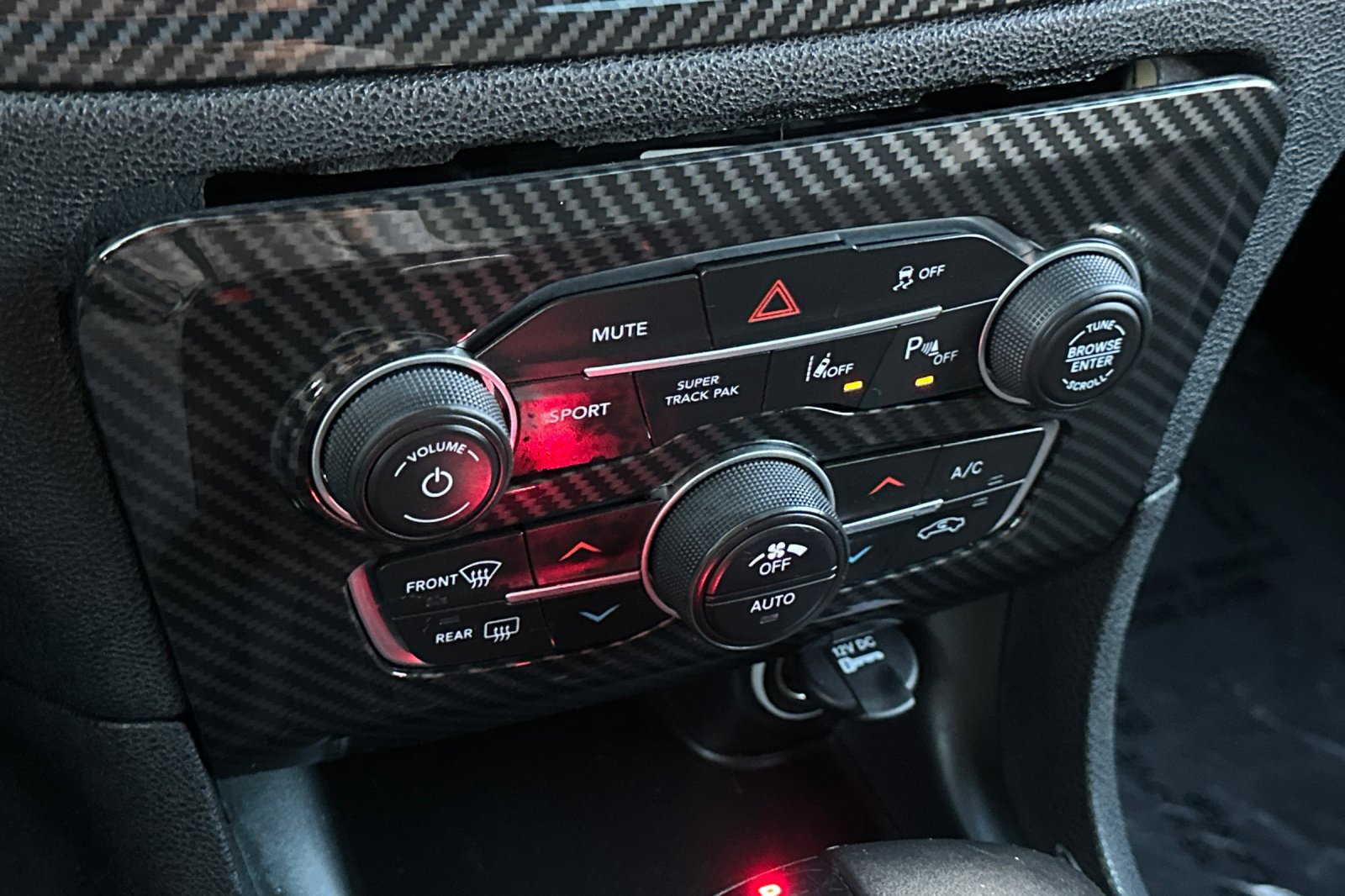 Used 2017 Dodge Charger R/T image 30