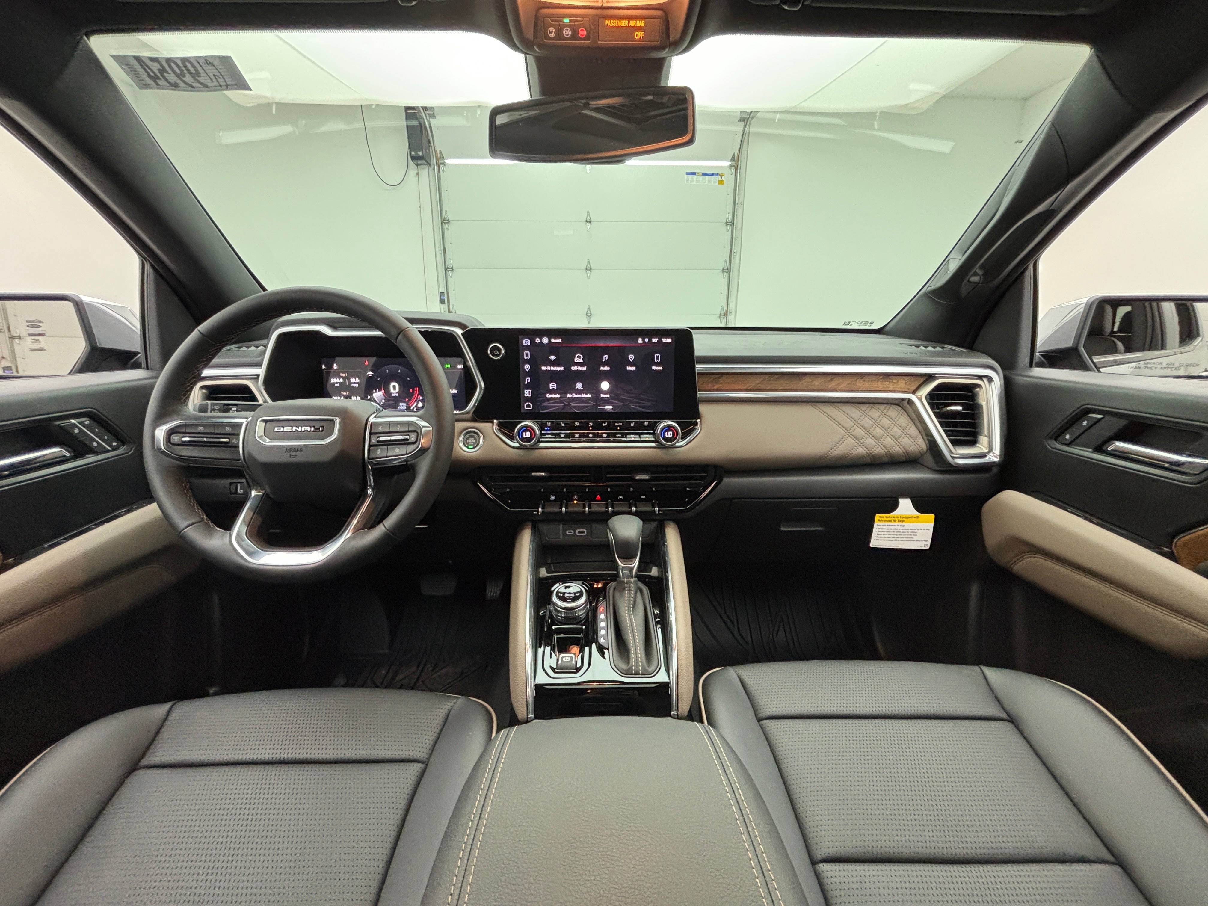New 2026 GMC Canyon Denali w/ LPO, Black Badging Package AWD/4WD image 3