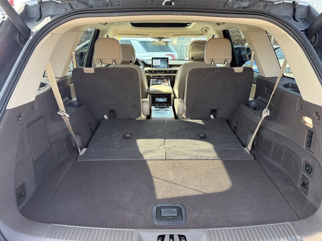 Used 2020 Lincoln Aviator Reserve w/ Equipment Group 201A AWD/4WD image 11