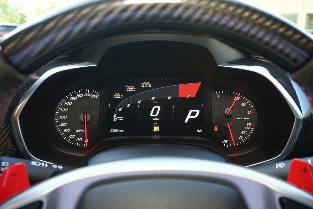 Used 2015 Chevrolet Corvette Z06 RWD image 19