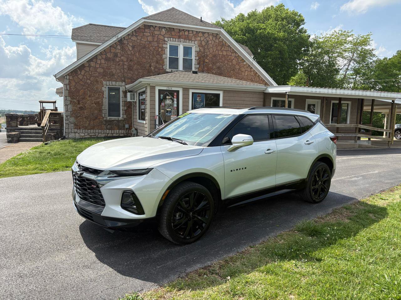 Used 2022 Chevrolet Blazer RS FWD image 1