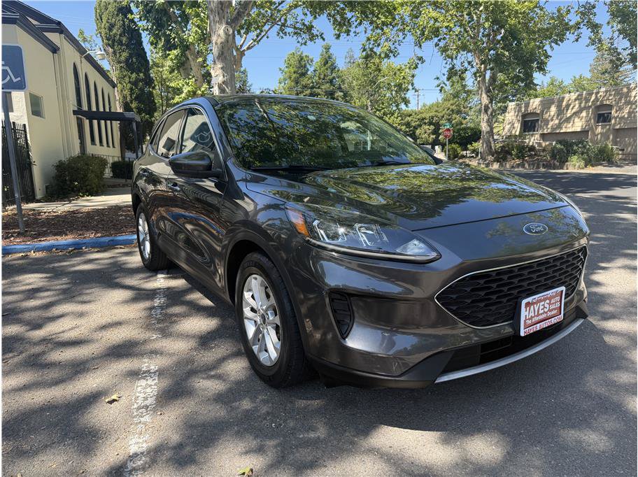Used 2020 Ford Escape SE FWD image 3