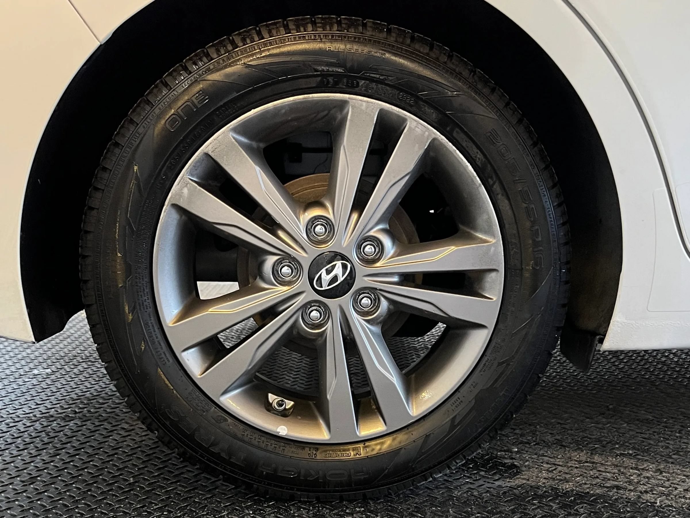 Used 2017 Hyundai Elantra SE FWD image 10