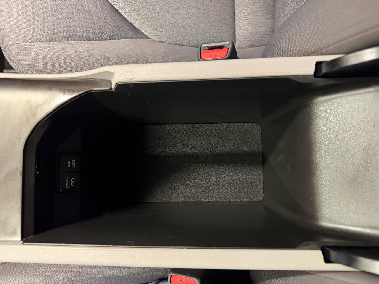 Used 2023 Toyota Camry LE FWD image 23