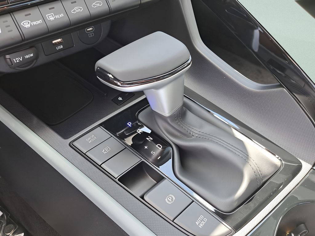 New 2026 Hyundai Elantra Limited image 24