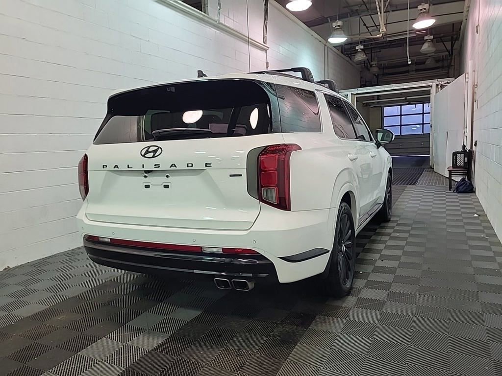 Used 2025 Hyundai Palisade Calligraphy image 5