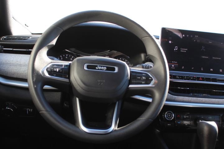 Used 2024 Jeep Compass Sport image 25