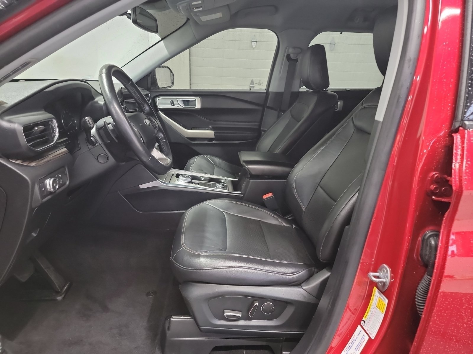 Used 2020 Ford Explorer Limited AWD/4WD image 12