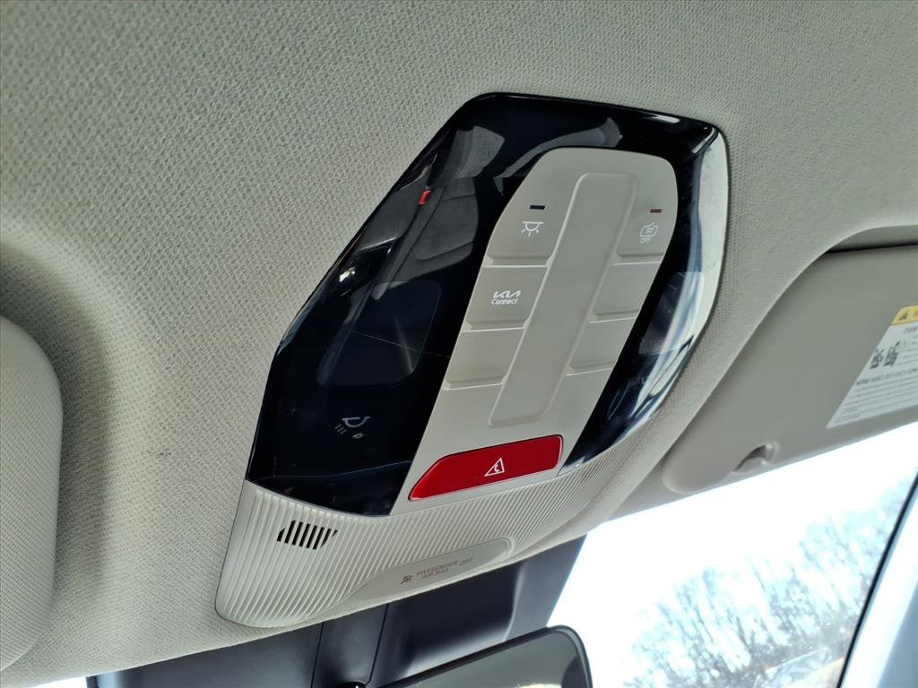 Used 2025 Kia K4 LXS image 29