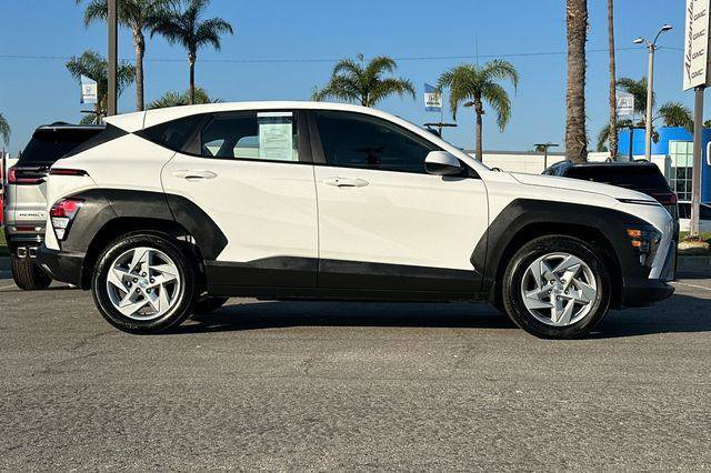 Certified 2026 Hyundai Kona SE image 3