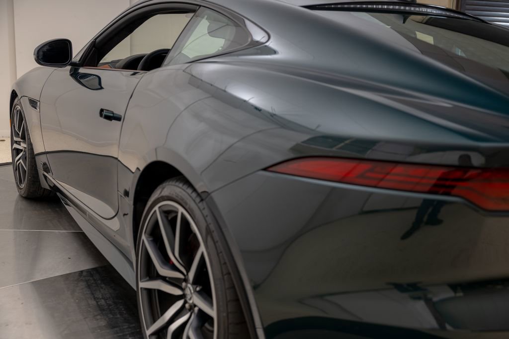 Used 2024 Jaguar F-TYPE R AWD/4WD image 10