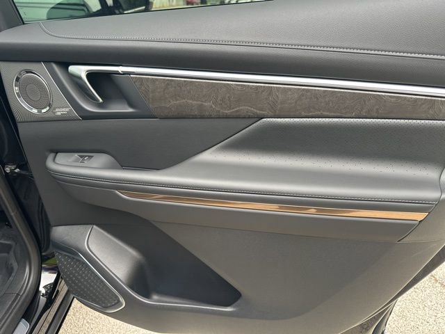 Used 2025 Buick Enclave Avenir AWD/4WD image 51