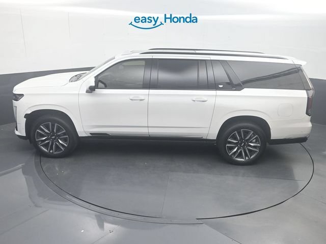 Used 2024 Cadillac Escalade ESV Sport w/ LPO, ONYX Package AWD/4WD image 23