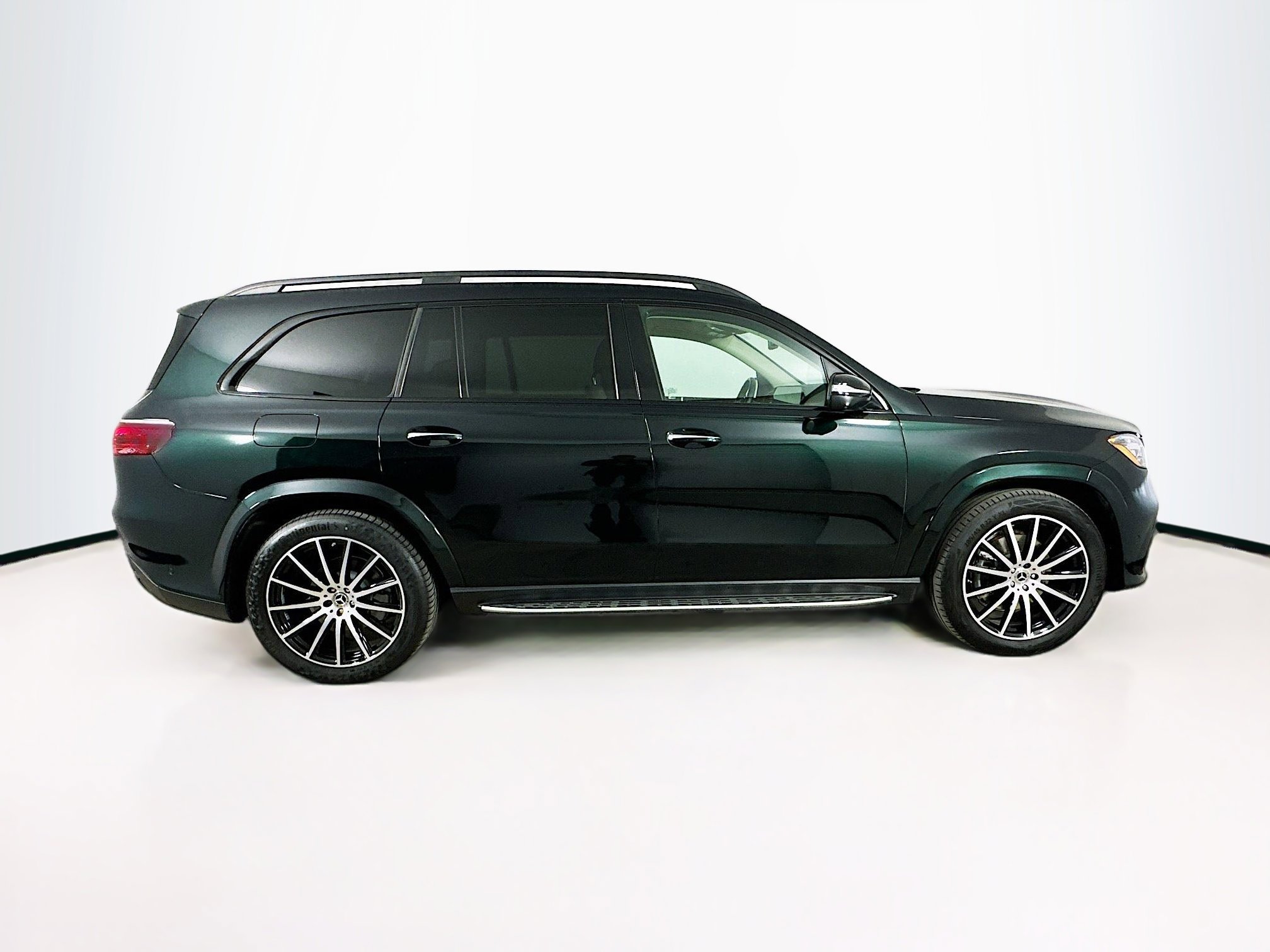 Certified 2025 Mercedes-Benz GLS 450 4MATIC image 8