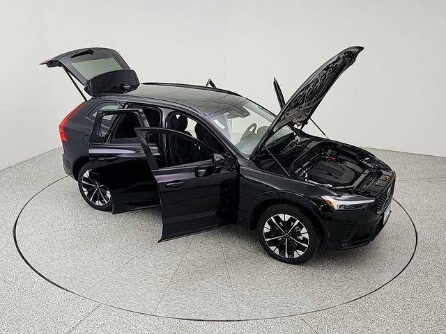 New 2026 Volvo XC60 B5 Ultra w/ Climate Package image 11