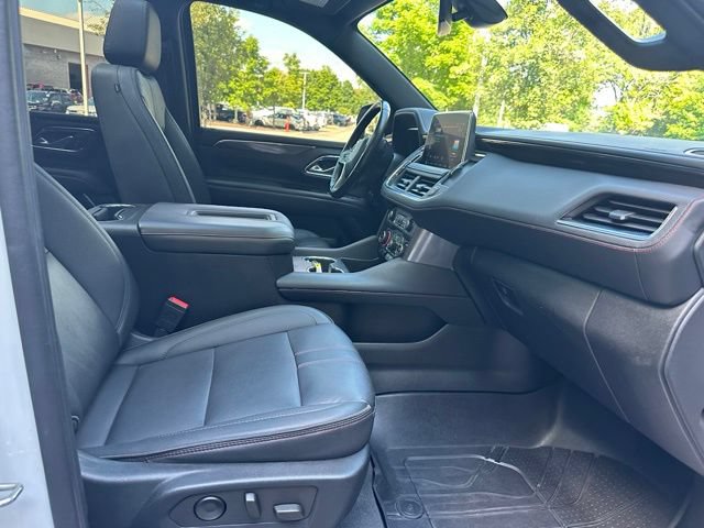Used 2022 Chevrolet Tahoe RST w/ Luxury Package AWD/4WD image 32