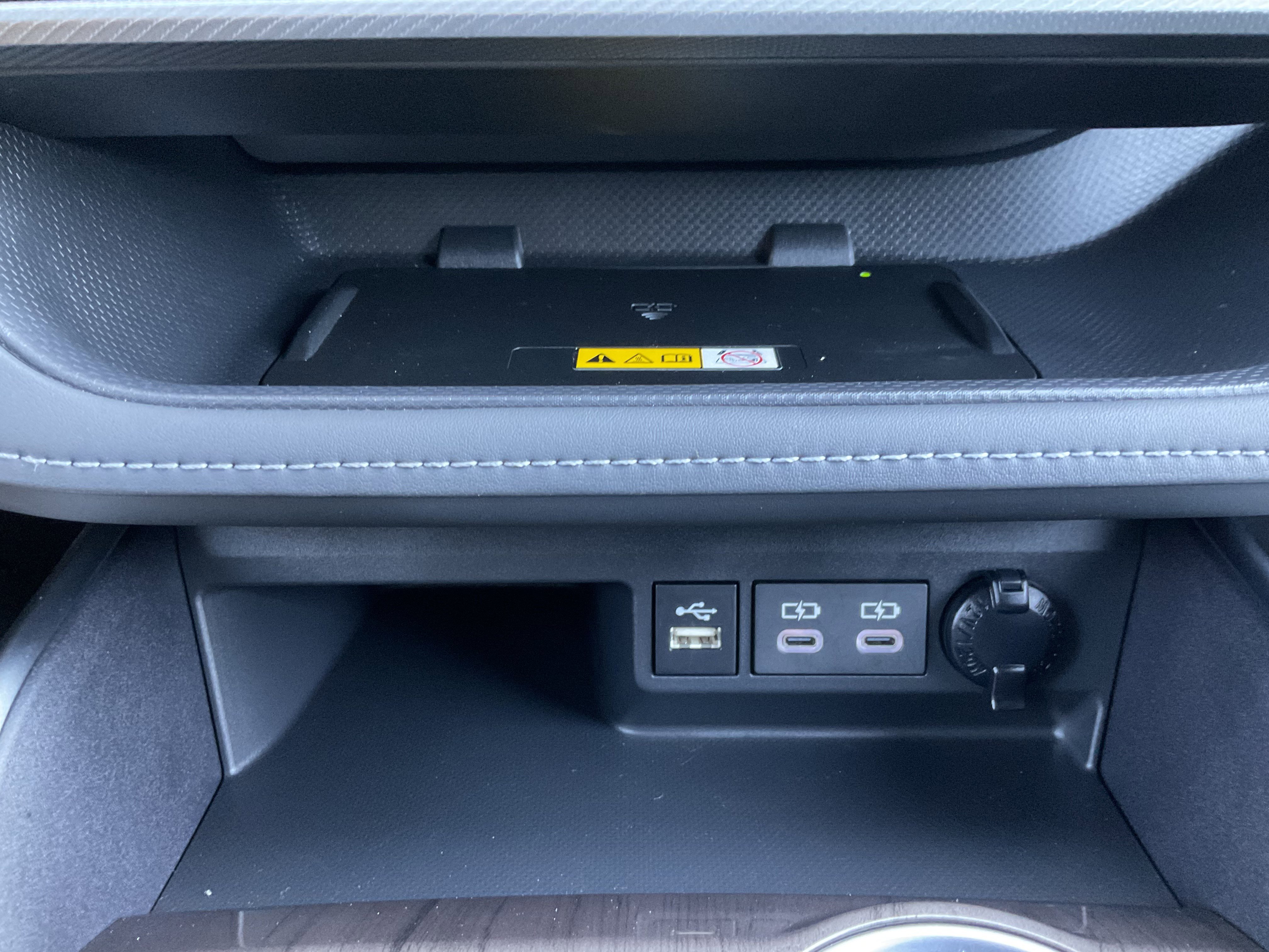 Used 2024 Toyota Highlander Platinum image 21