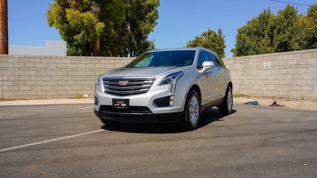 Used 2019 Cadillac XT5 FWD image 2