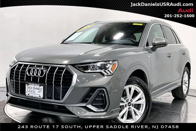 Used 2024 Audi Q3 2.0T Premium w/ Convenience Package AWD/4WD image 1