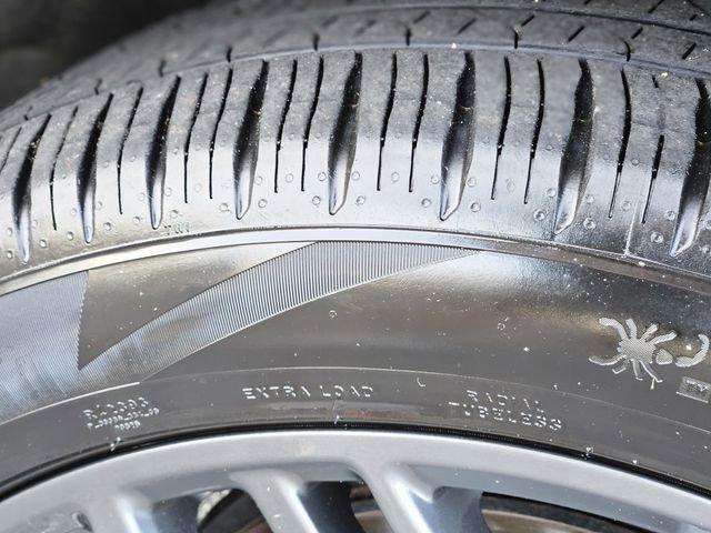 Used 2025 Ford Explorer ST-Line w/ ST-Line Street Pack image 11