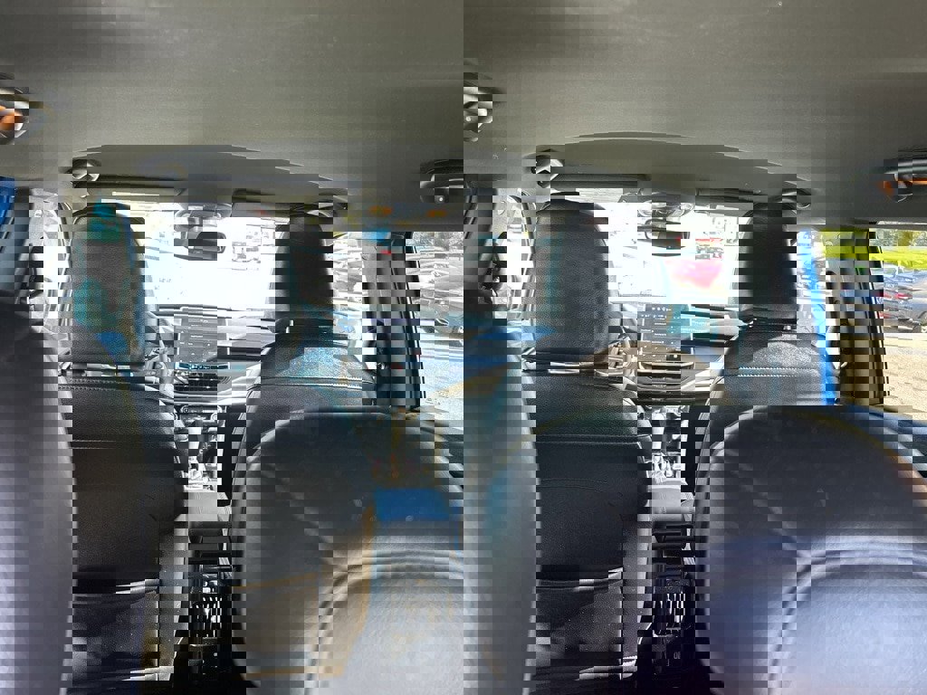 Used 2024 Jeep Compass Trailhawk w/ Trailhawk Convenience Group image 8