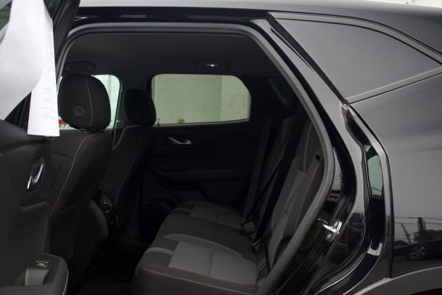 Used 2025 Chevrolet Blazer LT FWD image 31