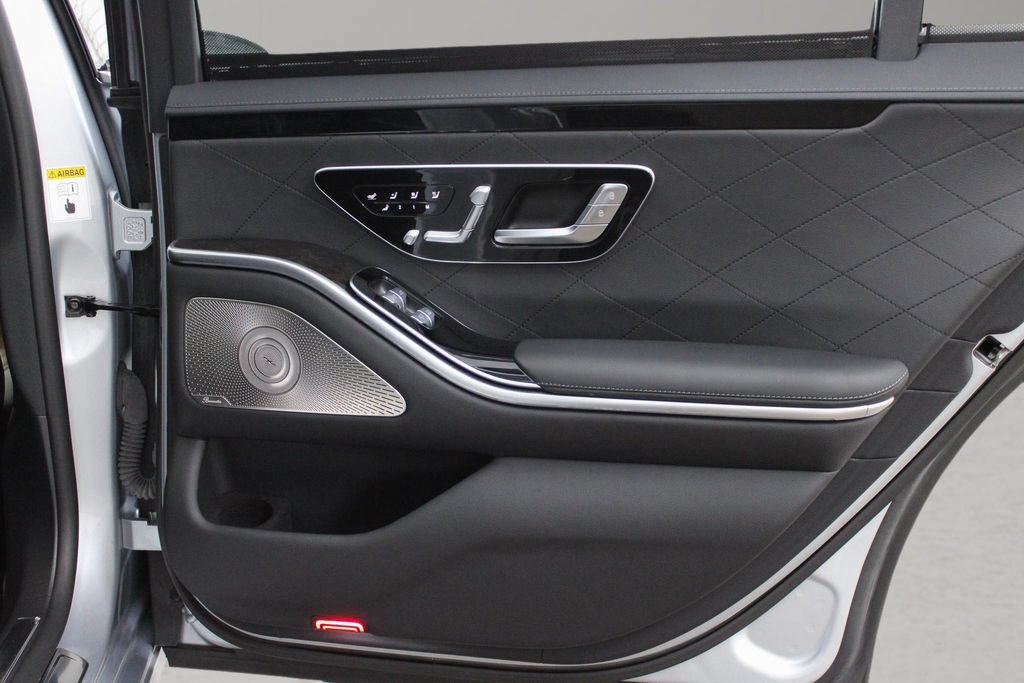 Used 2022 Mercedes-Benz S 580 4MATIC Sedan image 29
