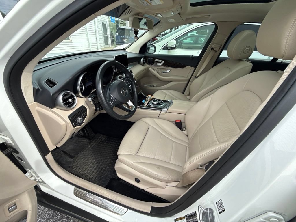 Used 2019 Mercedes-Benz GLC 300 image 7