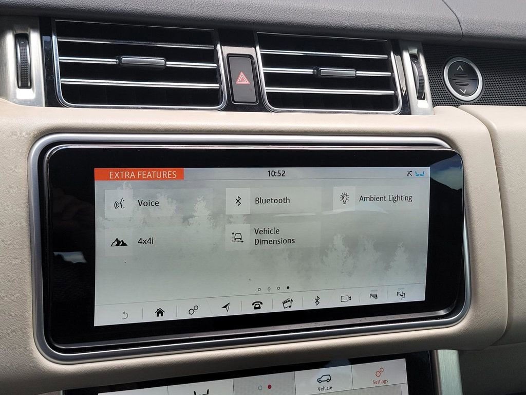 Used 2020 Land Rover Range Rover Long Wheelbase HSE image 22