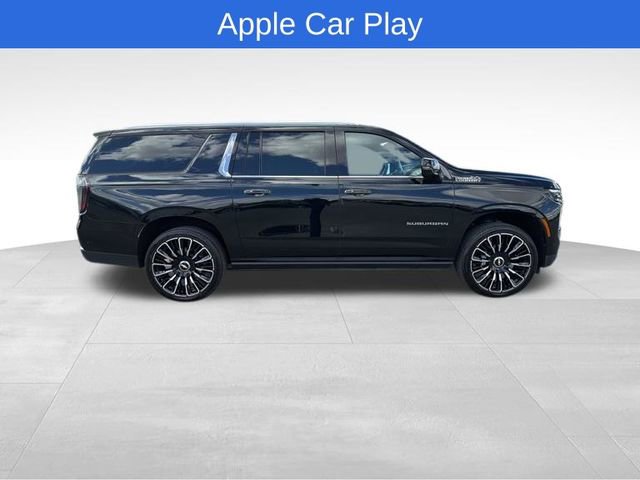 Used 2025 Chevrolet Suburban High Country AWD/4WD image 6