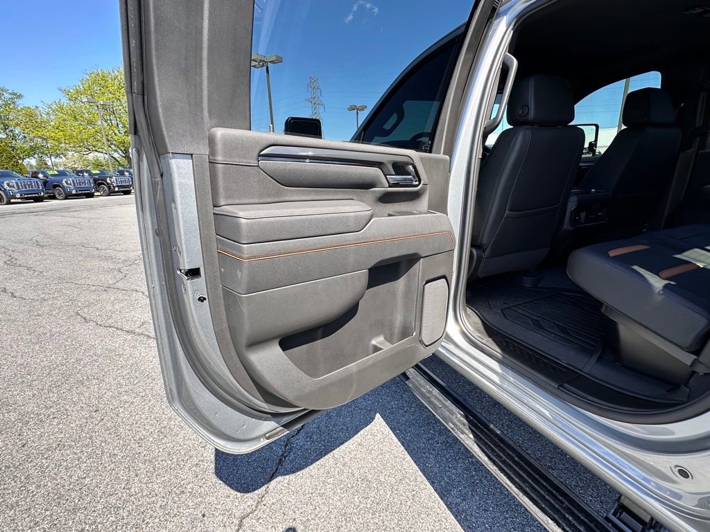 Used 2026 GMC Sierra 2500 AT4 w/ AT4 Premium Plus Package AWD/4WD image 27