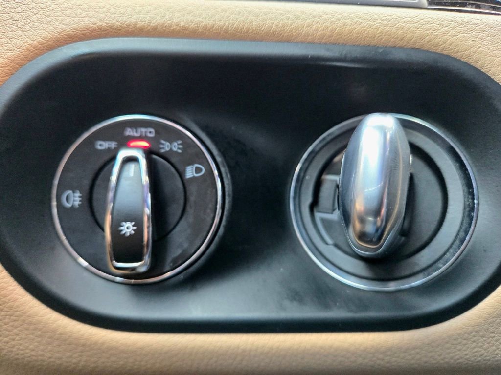 Used 2020 Porsche Macan S image 36