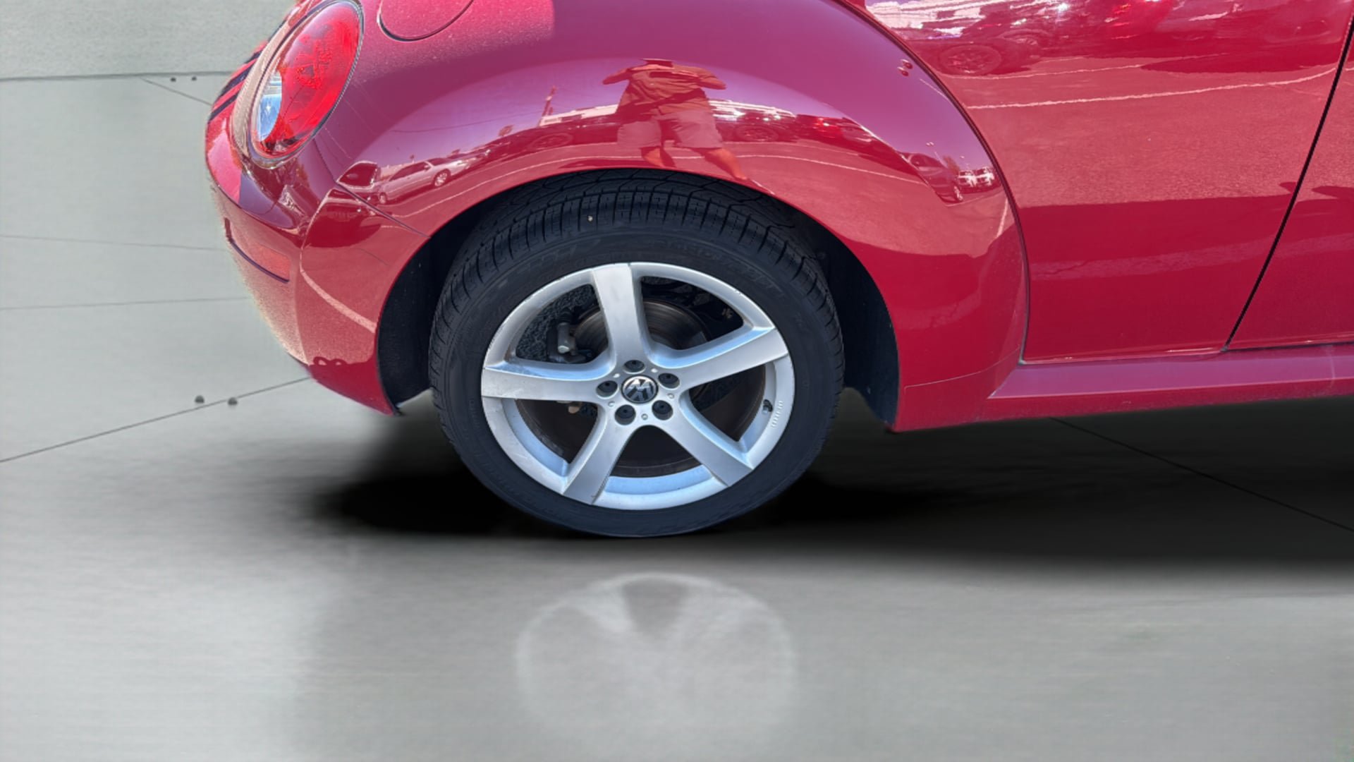 Used 2010 Volkswagen Beetle Coupe FWD image 15