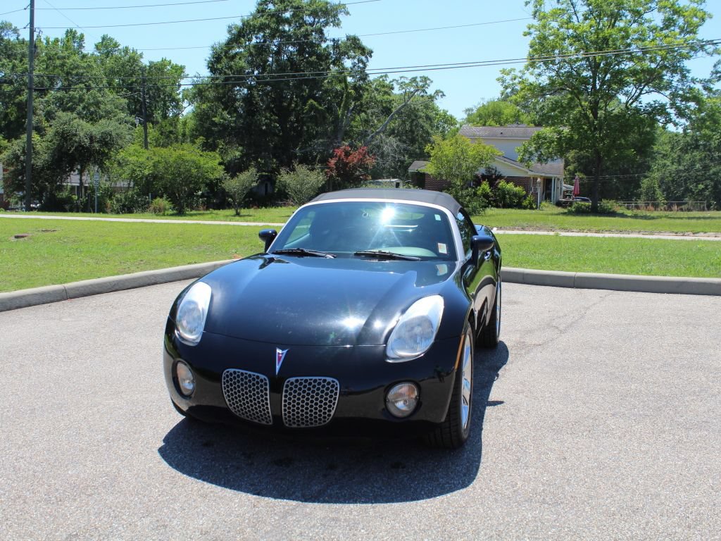 Used 2009 Pontiac Solstice Convertible w/ Preferred Package RWD image 5