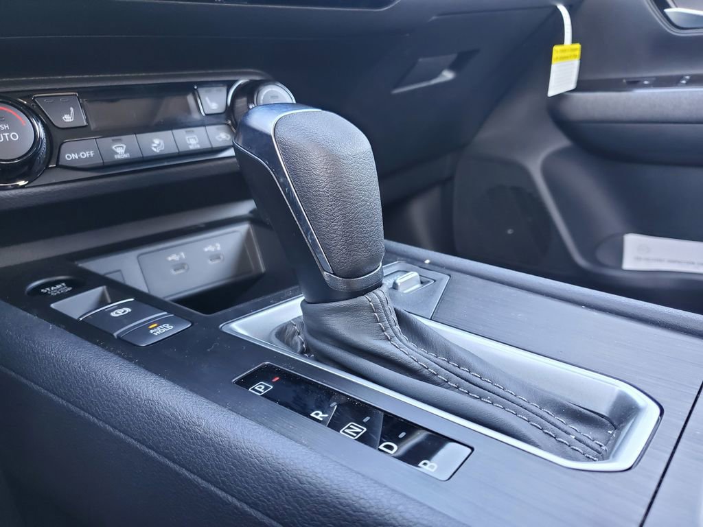 New 2026 Nissan Kicks SV w/ SV Premium Package AWD/4WD image 28