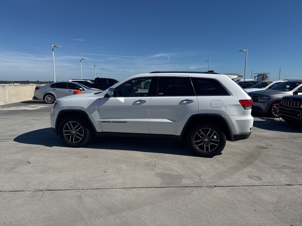 Used 2018 Jeep Grand Cherokee Limited w/ Luxury Group II image 8