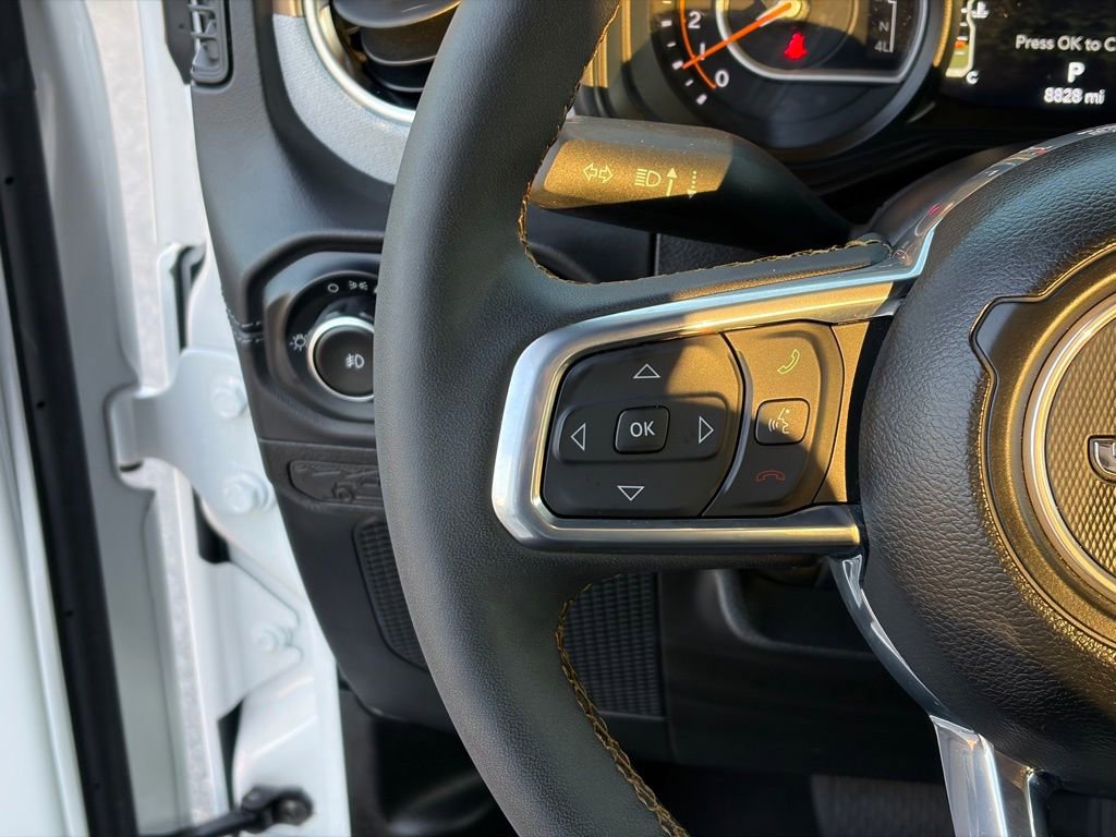 Used 2025 Jeep Wrangler Sahara w/ Safety Group image 15