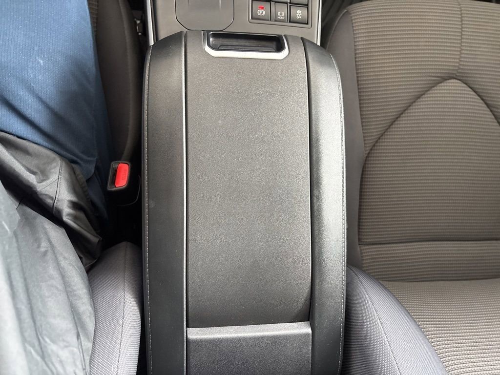 Used 2024 Toyota Highlander LE image 18