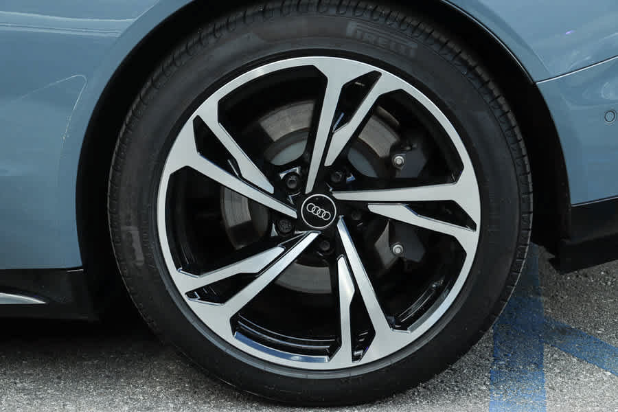 Used 2023 Audi e-tron GT Prestige AWD/4WD image 9