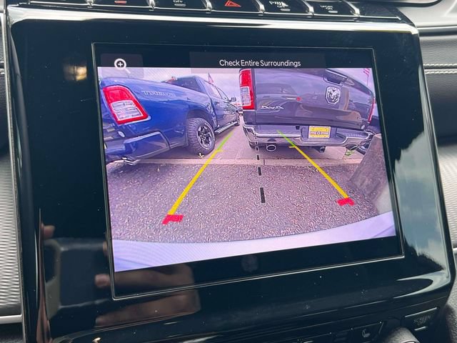 Used 2023 Jeep Grand Cherokee L Laredo AWD/4WD image 16