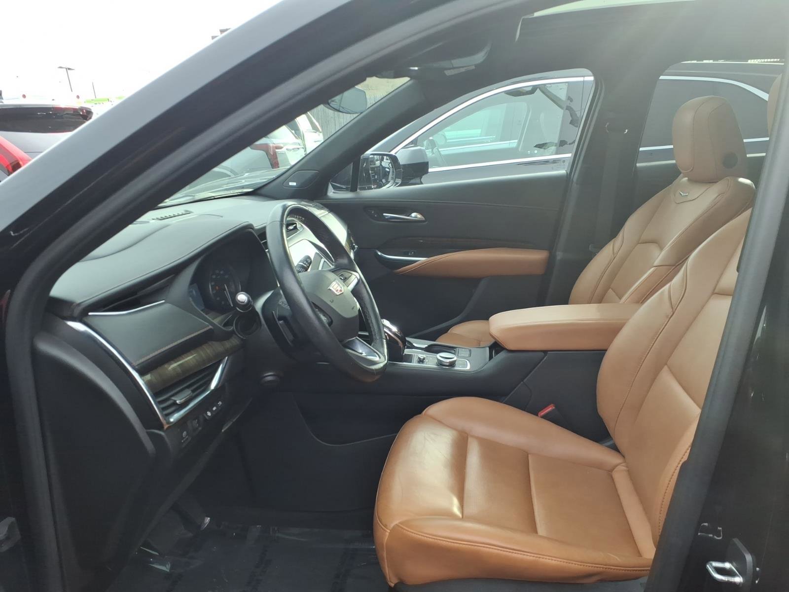 Certified 2023 Cadillac XT4 Premium Luxury w/ Technology Package image 14