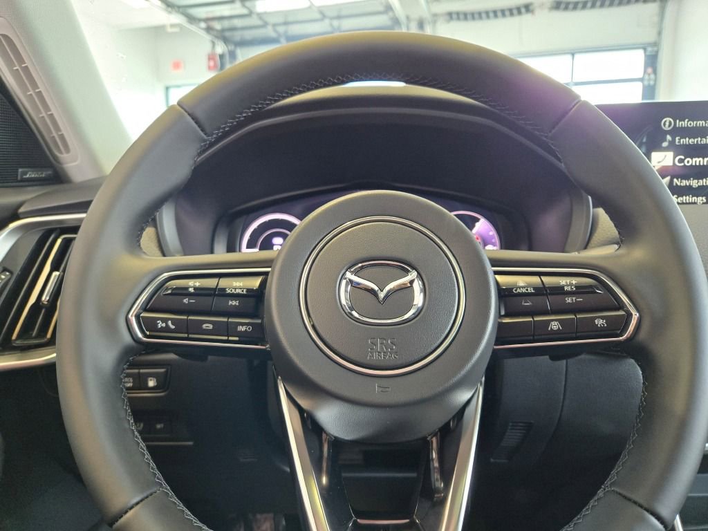 New 2025 MAZDA CX-70 Plug-In Hybrid w/ Premium Pkg image 33