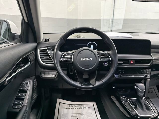 Certified 2024 Kia Seltos S AWD/4WD image 38